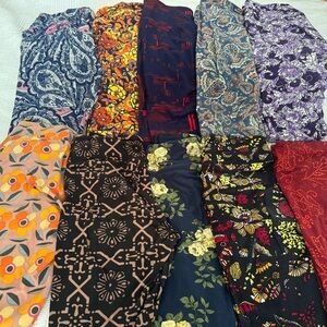 LuLaRoe bundled leggings.